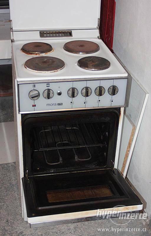 Prodám retro elektrický sporák 220V - foto 1