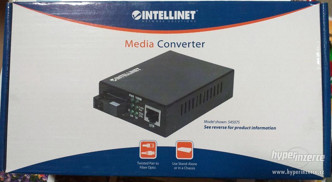 Intellinet Fast Ethernet Media Converter - foto 2