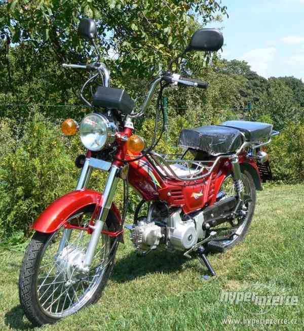 Moped Classic 50cc, 4Takt, 12 volt - foto 1