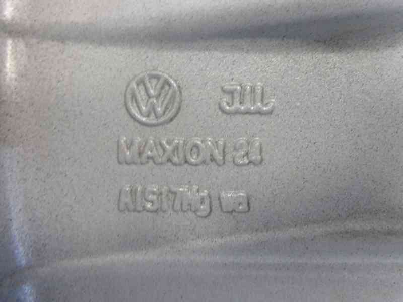 VW Amarok zimna sada kol 265/65R18  - foto 8