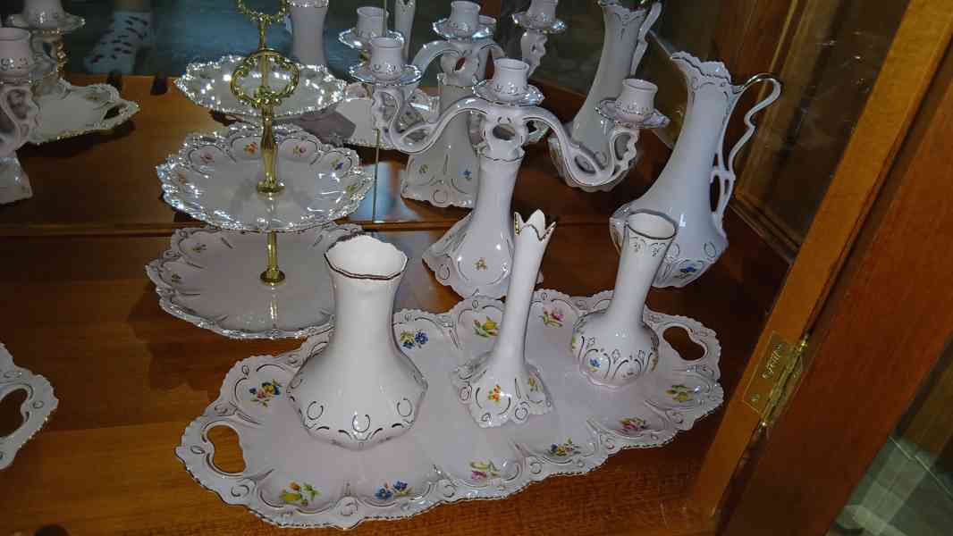 Velká sbírka růžového Chodovského porcelánu - foto 42