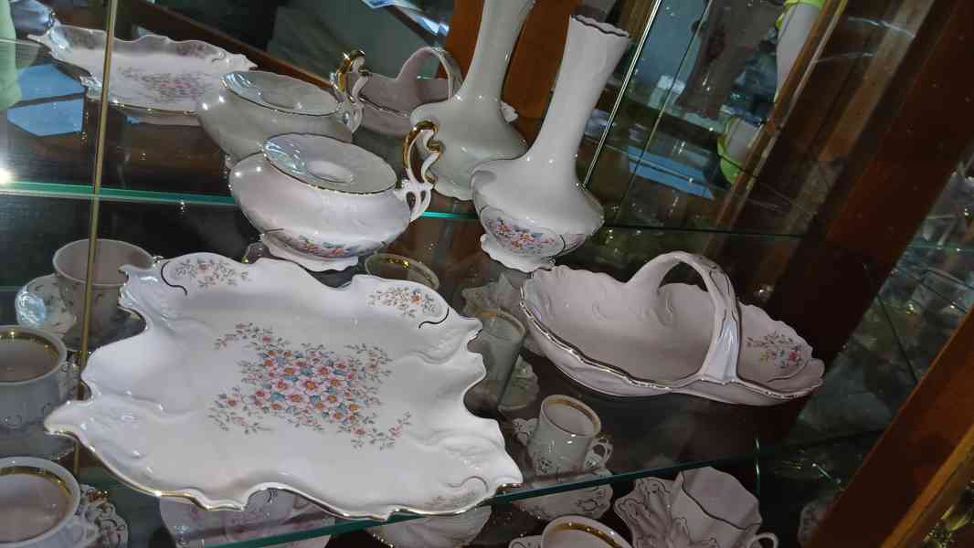 Velká sbírka růžového Chodovského porcelánu - foto 29