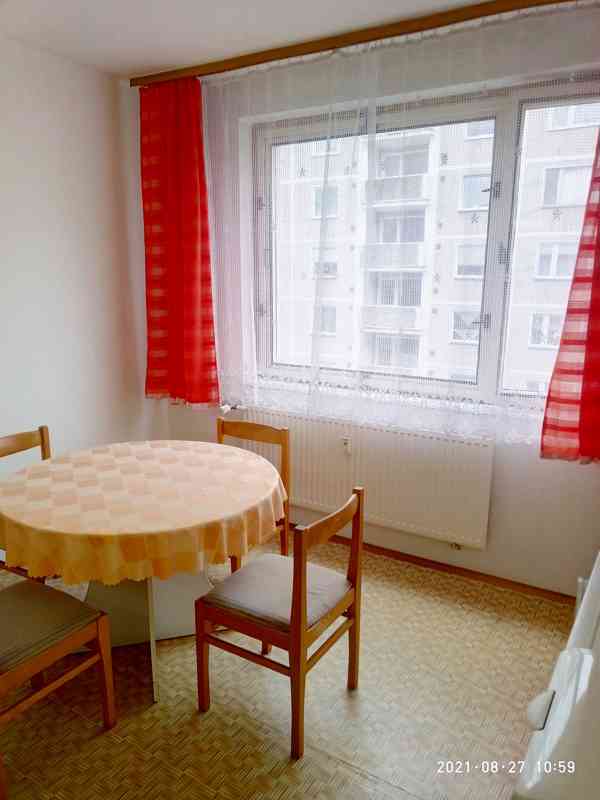 Pronájem bytu 1+1 v Sokolově na Starém náměstí  - foto 3