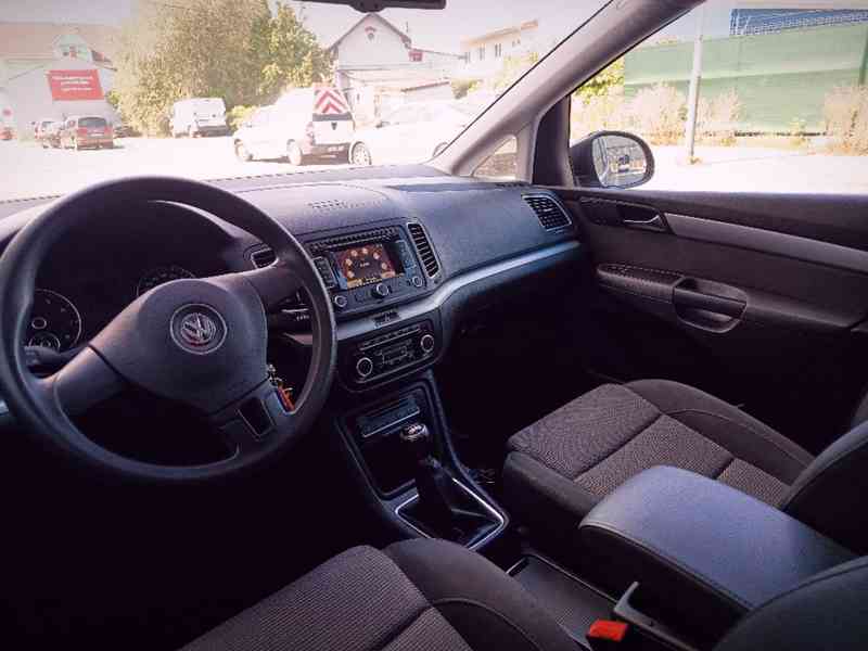 VOLKSWAGEN Sharan 1,4TSI Comfortline 110kw 7-míst - foto 19