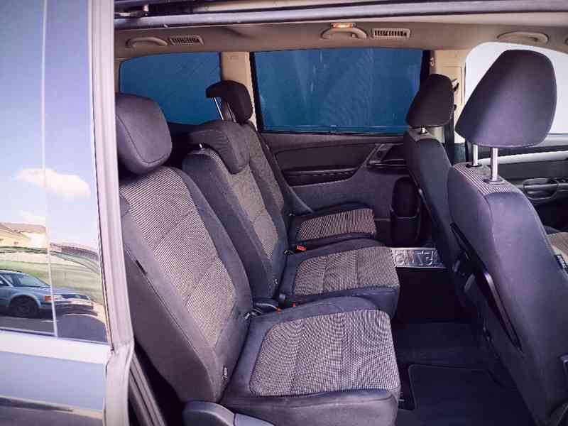 VOLKSWAGEN Sharan 1,4TSI Comfortline 110kw 7-míst - foto 16