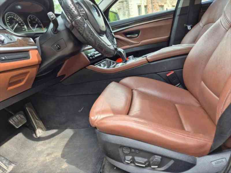 BMW Řada 5 3,0 530D XDRIVE - foto 11