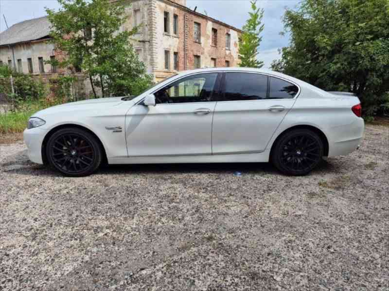 BMW Řada 5 3,0 530D XDRIVE - foto 6
