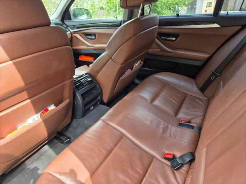 BMW Řada 5 3,0 530D XDRIVE - foto 13