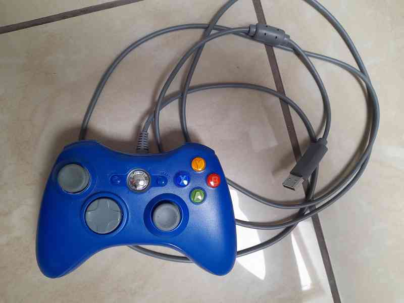 Xbox 360 Slim 250 GB - foto 3