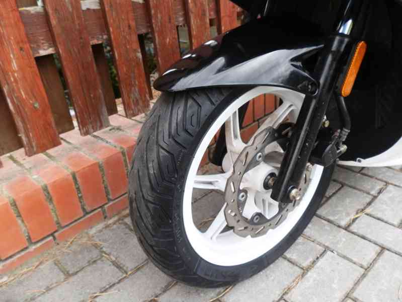 Kymco Super8 125ccm - foto 3