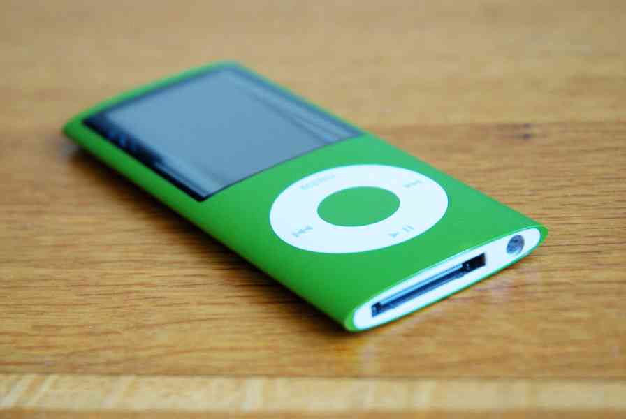 Apple iPod NANO 16 GB 4.generace - foto 6