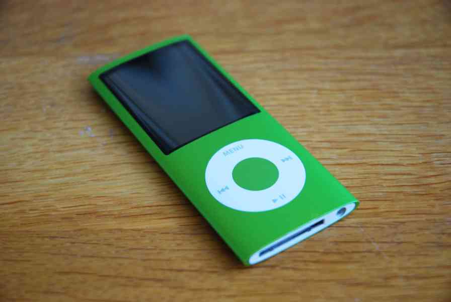 Apple iPod NANO 16 GB 4.generace - foto 4