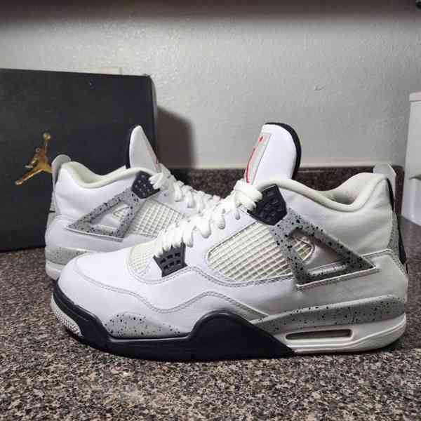 Nike Air Jordan 4  - foto 7