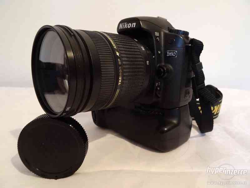 Foto sestava Nikon D80 + blesk + objektivy + příslušenství - foto 2