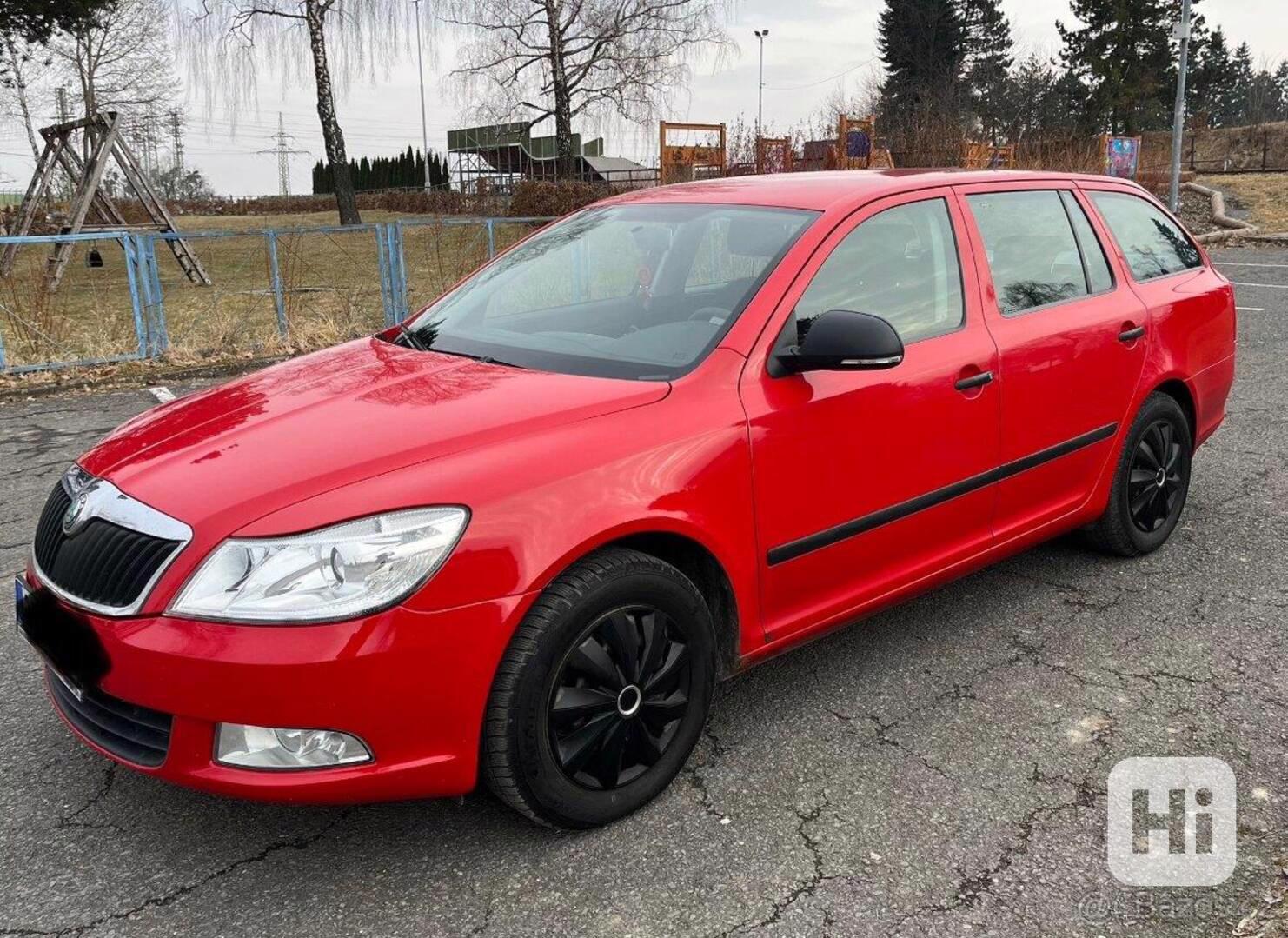 Škoda Octavia - foto 1