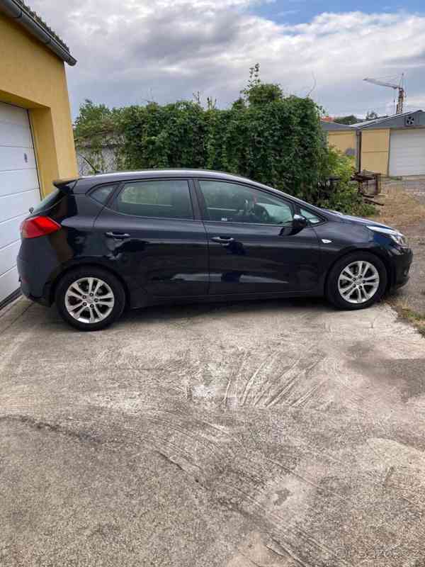 Kia Ceed 1,6 crdi 94kW - foto 5