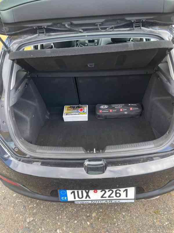 Kia Ceed 1,6 crdi 94kW - foto 12