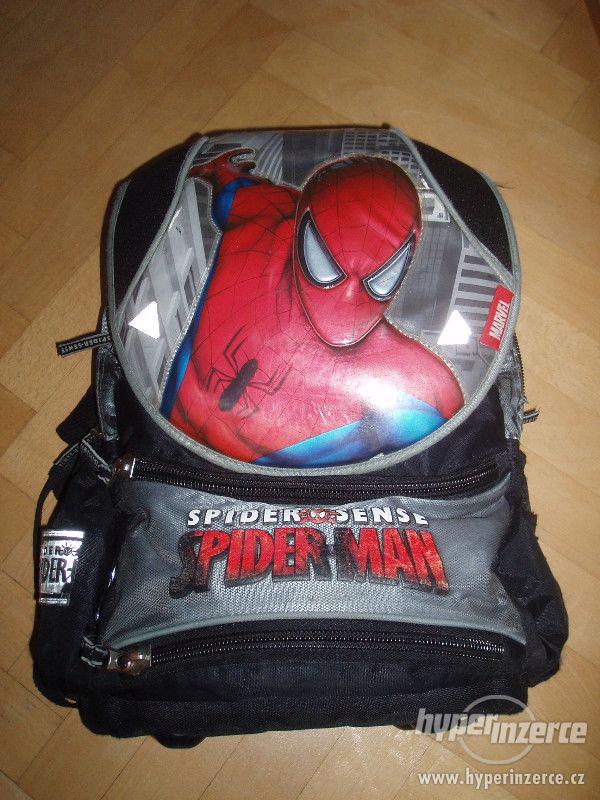 Školní batoh Spiderman - foto 1