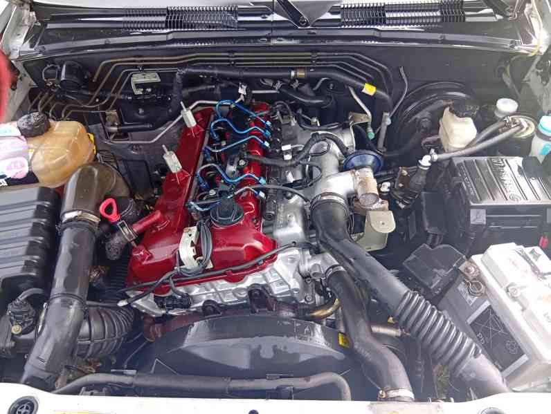 Ssangyong Rexton 2.7 - foto 13