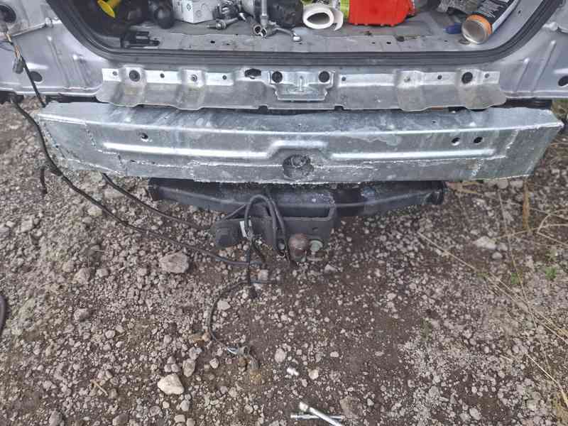 Ssangyong Rexton 2.7 - foto 9