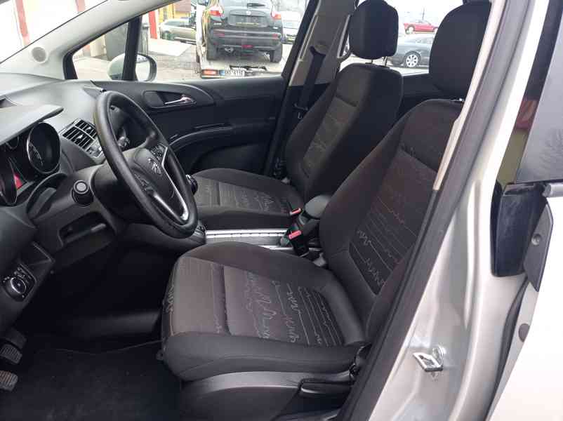 Opel Meriva 1.4i 74kW Klima/Tempomat - foto 12