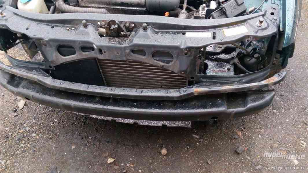 škoda octavia 1- přední výztuha názraníku - foto 1