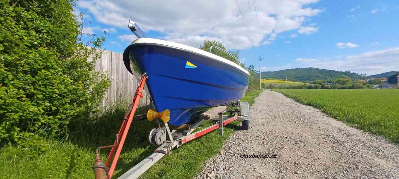 Motorový člun Any 430 - foto 3