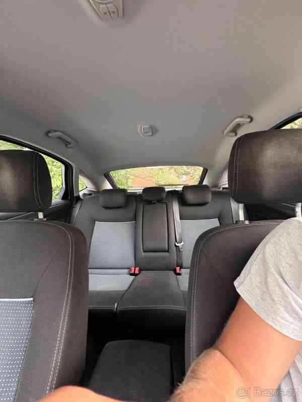 Ford Mondeo 1,6   118 kW (2013) 120 000 km - foto 14