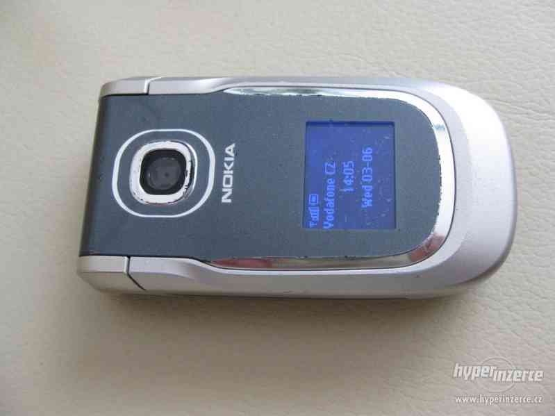 Nokia 2760 - "véčkové" mobilní telefony - foto 2