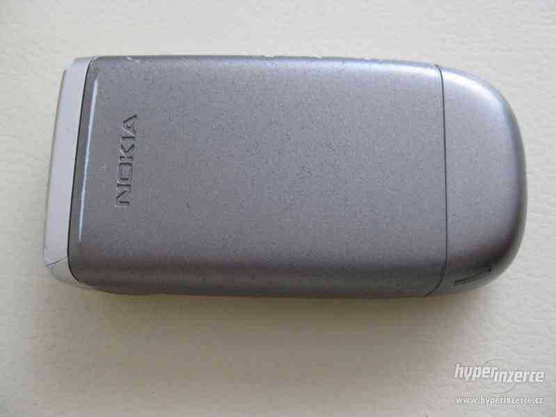 Nokia 2760 - "véčkové" mobilní telefony - foto 11
