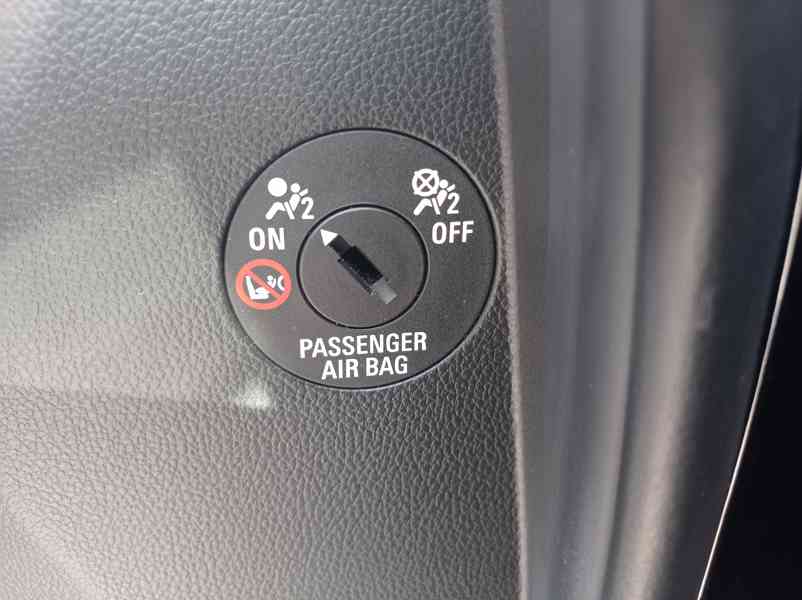 Opel Antara 2.2 CDTi 120kW/4x4/Výhřev - foto 27