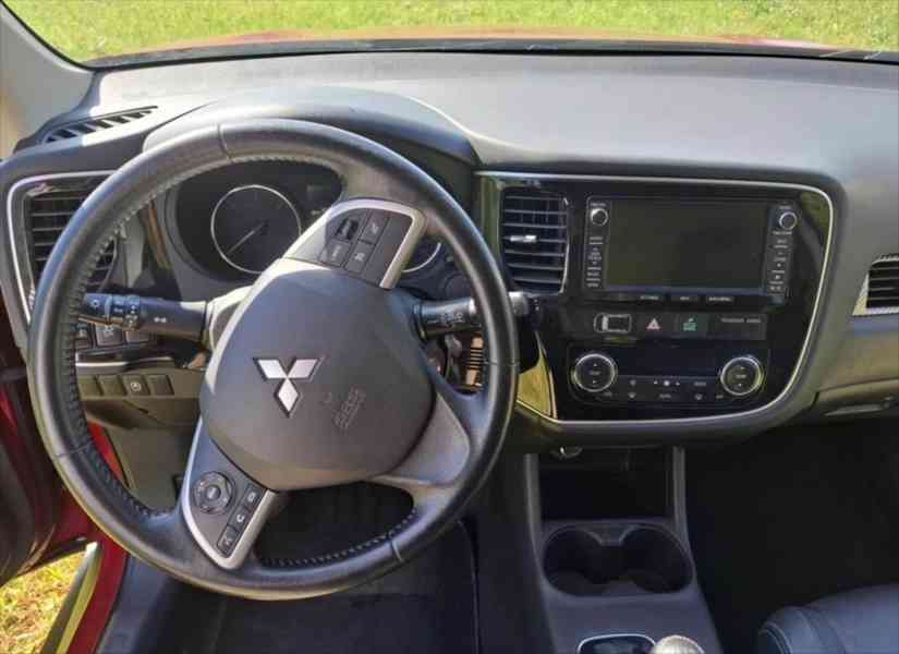 Mitsubishi Outlander 2,2   nízká spotřeba, 4x4, 7 míst, k - foto 4