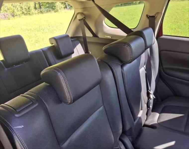 Mitsubishi Outlander 2,2   nízká spotřeba, 4x4, 7 míst, k - foto 2