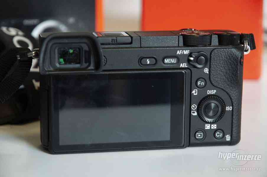 Sony A6300 + Sony FE 50 mm f/1,8 + Sony 16-50 OSS f/3,5-5,6 - foto 3