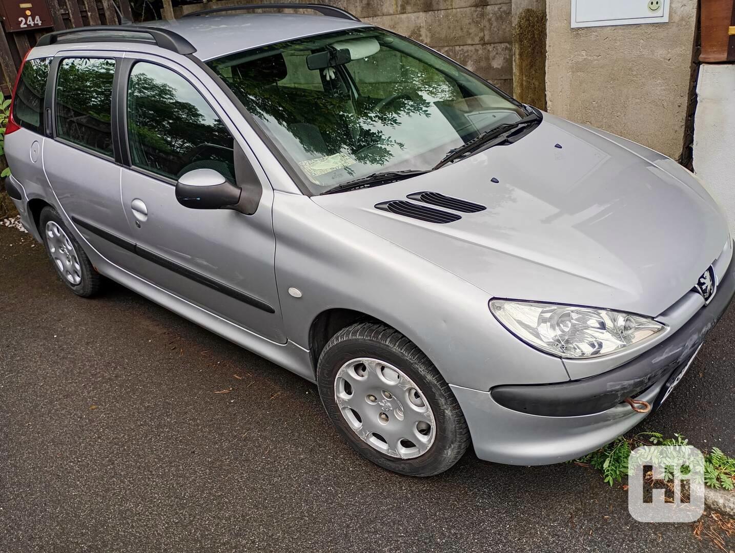 Peugeot 206 SW  1,4i 55kW, r.v. 2004 - foto 1