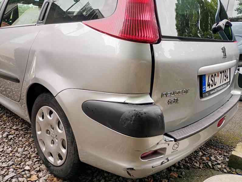 Peugeot 206 SW  1,4i 55kW, r.v. 2004 - foto 5