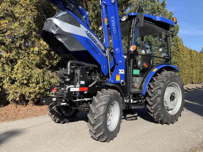 Traktor Lovol M254 o výkonu 25 koní s nakladačem - foto 4