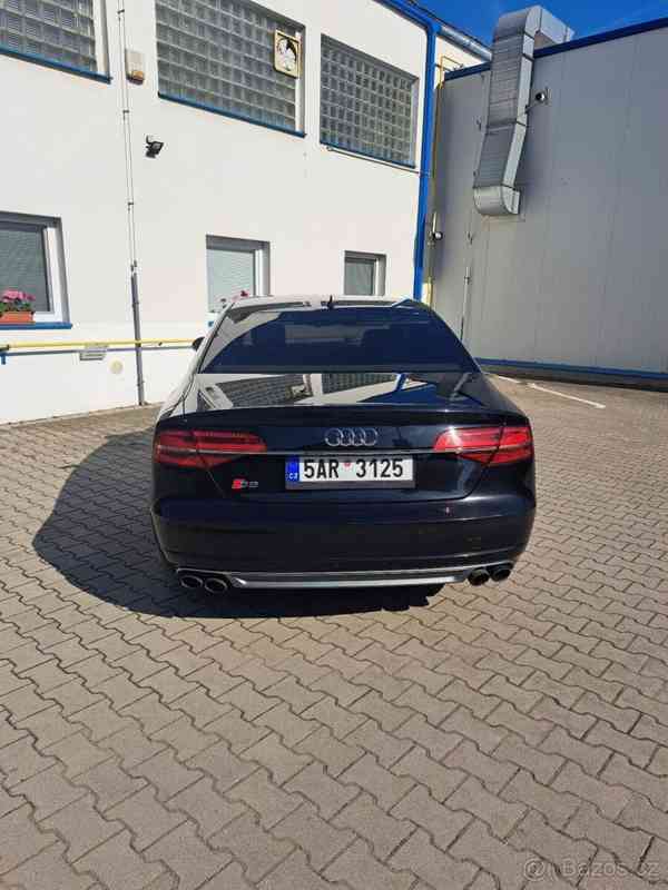 Audi S8 - foto 2