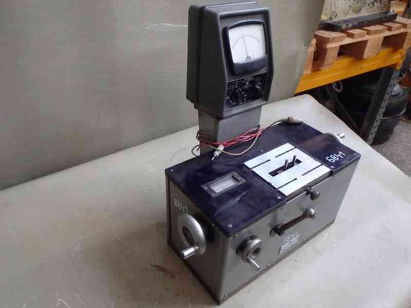 Měřící přístroj Micro comparator (6723.)  - foto 2