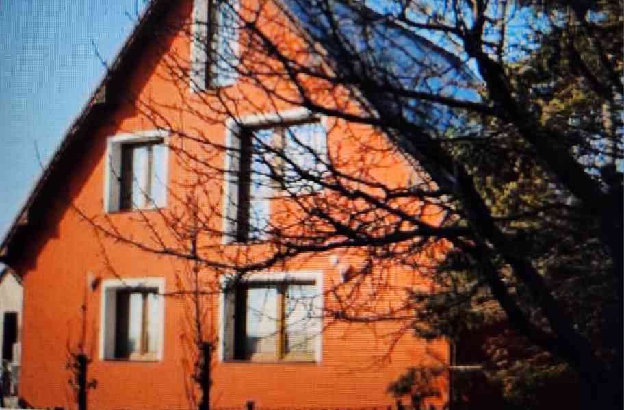 RD v obci Březno, užit. pl. 140 m2, pl. pozm. 3547 m2 