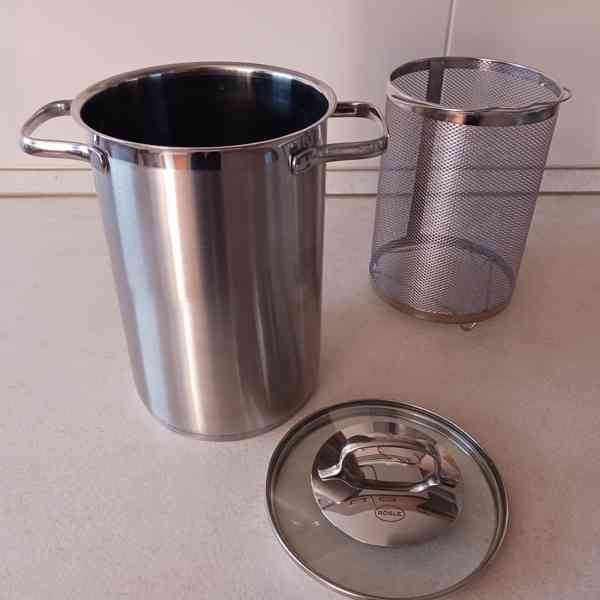 Nerezový hrnec na vaření chřestu či těstovin - foto 2