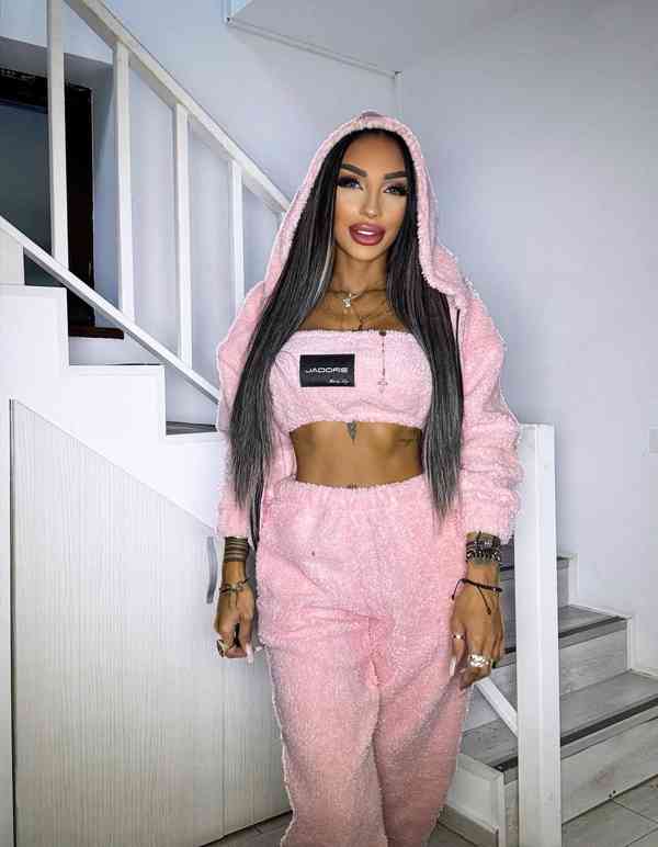 Krásna dámska ružová TEDDY trojdielna suprava s kapucnouNOVA