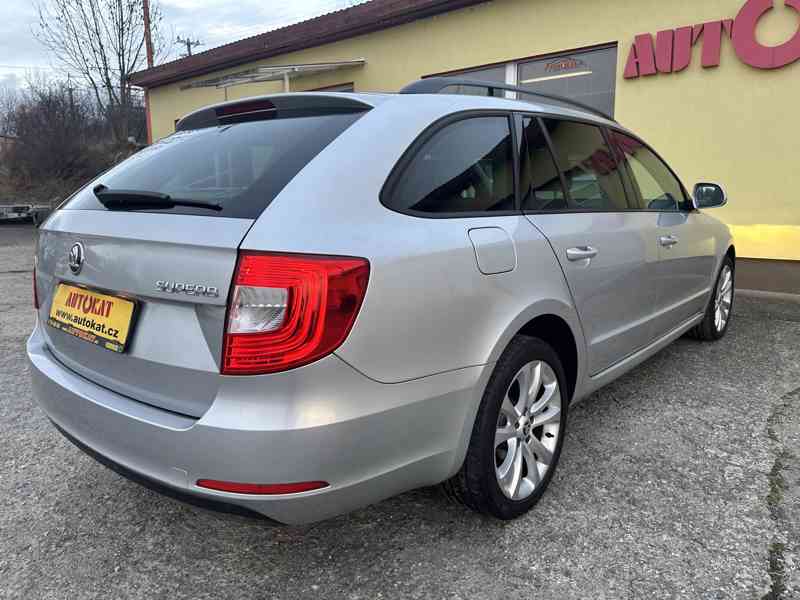 Škoda Superb 2.0 TDi 1MAJ/ČR/DPH/Výhřev - foto 3