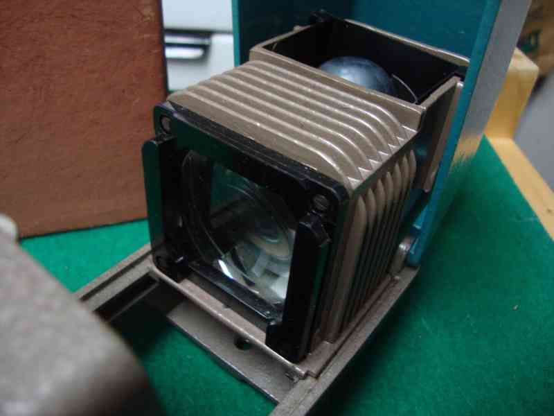 Retro diaprojektor ETJUD MADE IN USSR pěkný stav v krabičce - foto 16