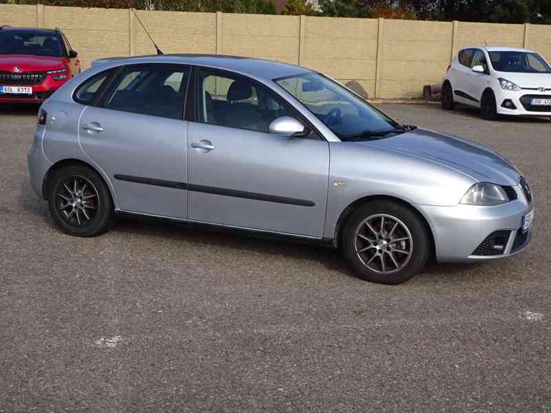 Seat Ibiza 1.4i 16v r.v.2006 (63 kw) stk:10/2026 - foto 2