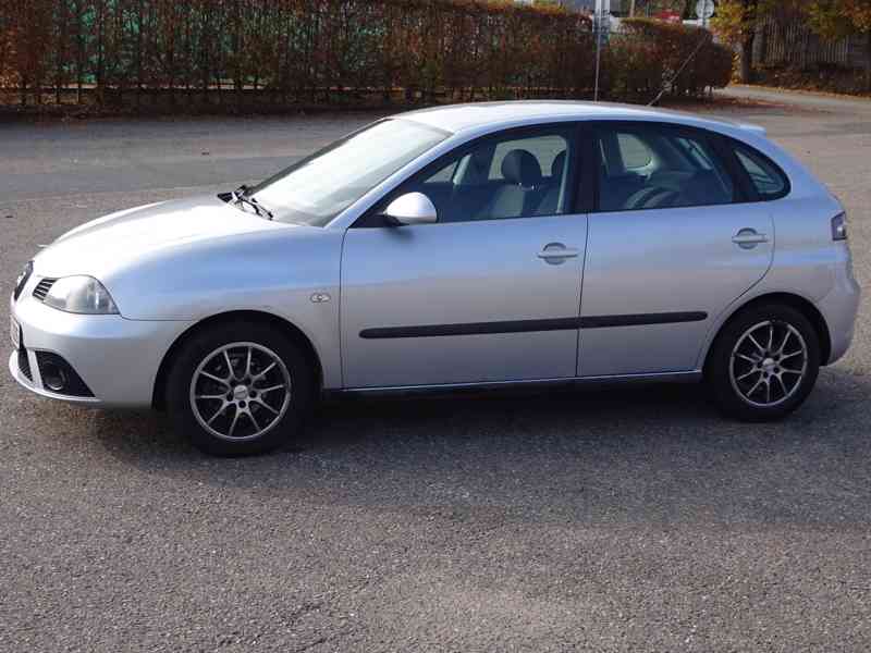 Seat Ibiza 1.4i 16v r.v.2006 (63 kw) stk:10/2026 - foto 3