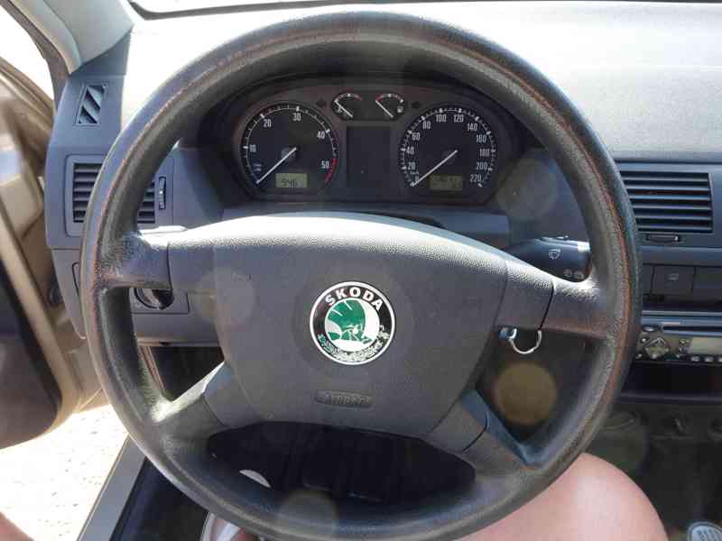 Škoda Fabia 1.9 SDI Combi r.v.2004 (STK:8/2026) - foto 10