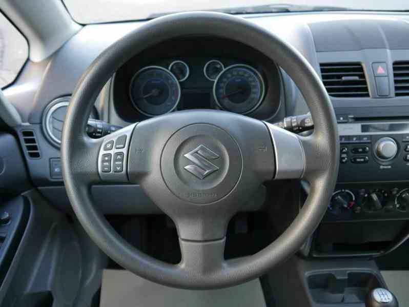 Suzuki SX4 1.6 GLX 4x4 benzín - foto 4