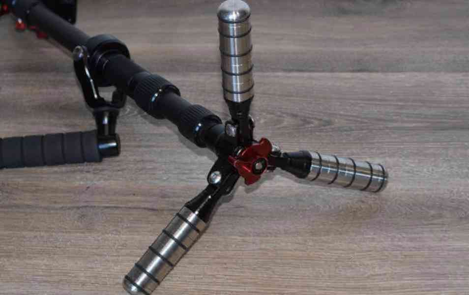 Rollei Big Wild Cat *karbon*Kamerový stabilizátor - Steadica - foto 5