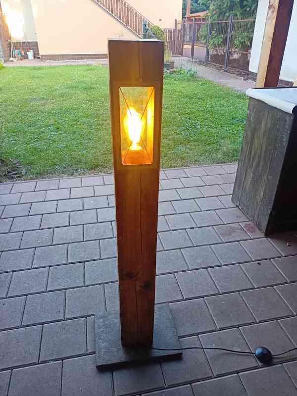 Sloupové dřevěné svítidlo - foto 7